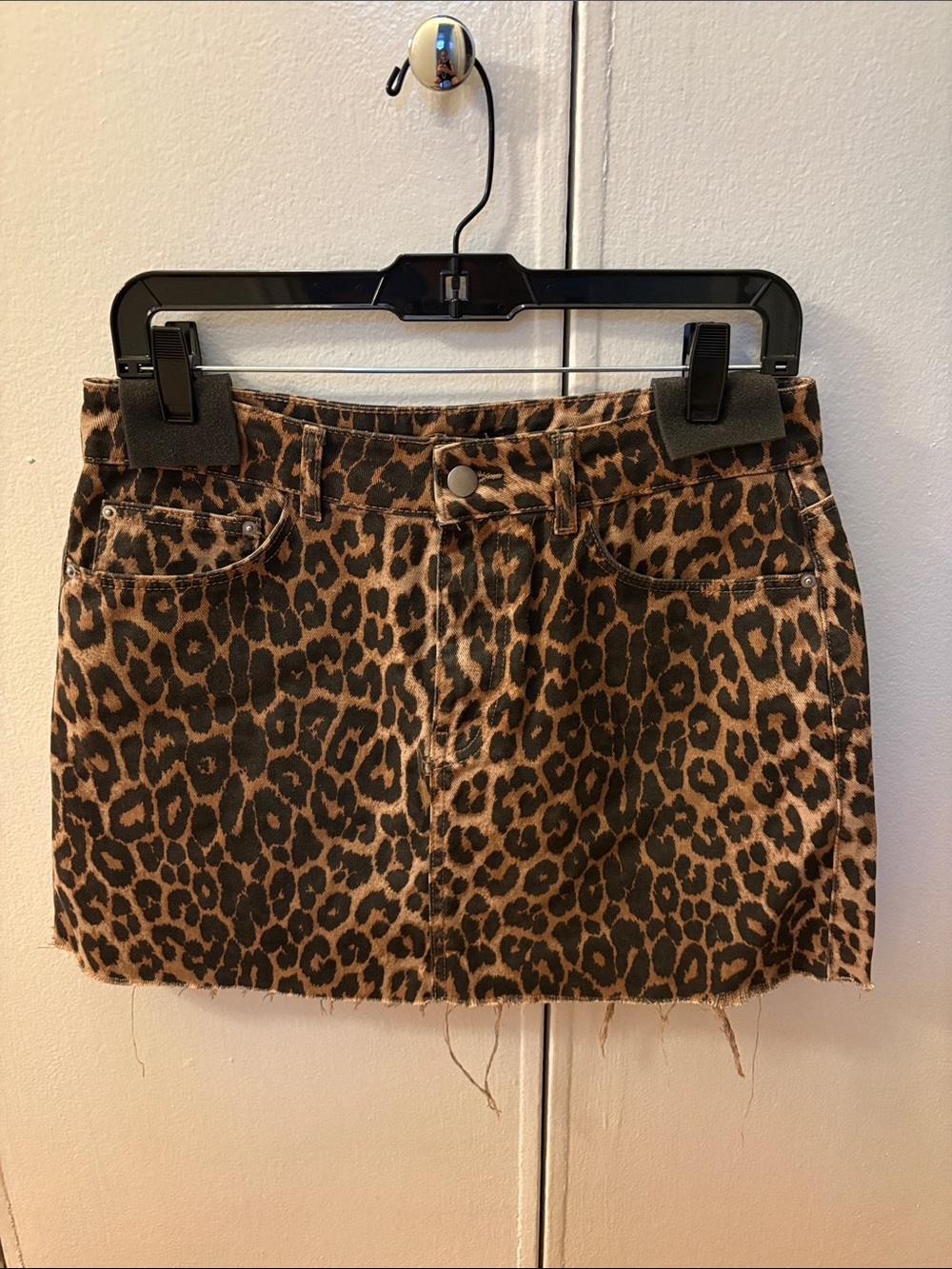 Zara Leopard Print Mini Skirt in Size Large